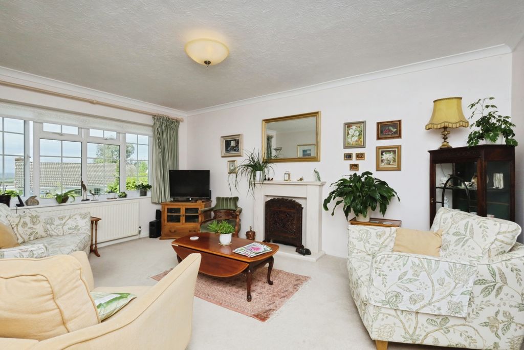 Property photo 2 of 21 Pbox-Img.Jpg