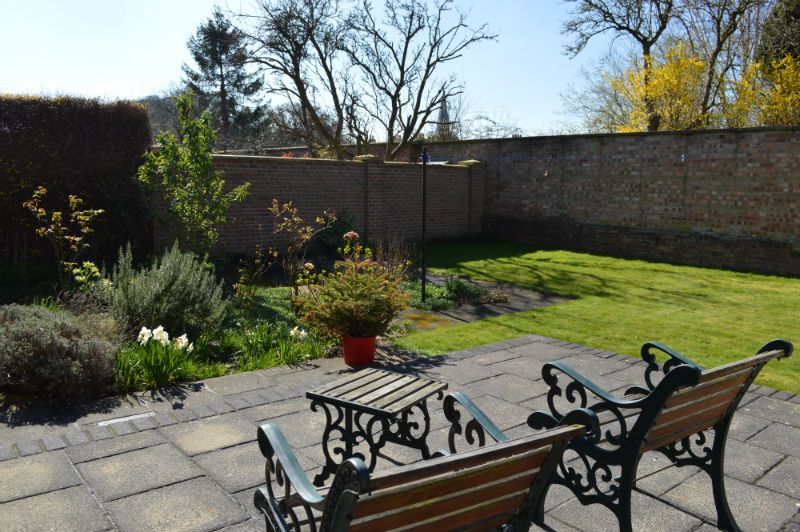 Property photo 2 of 10 Photo 2