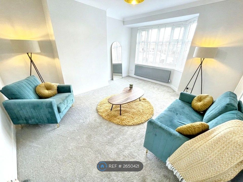 Property photo 2 of 28