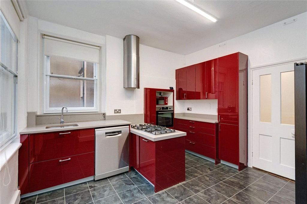 Property photo 3 of 12 Picture No. 29