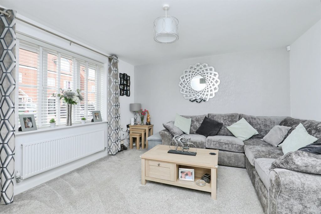 Property photo 3 of 17