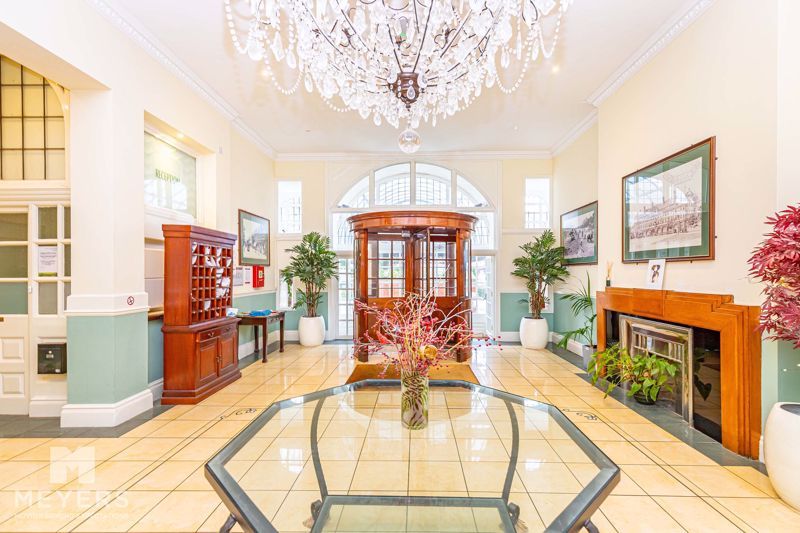 Property photo 1 of 18 Photo 11