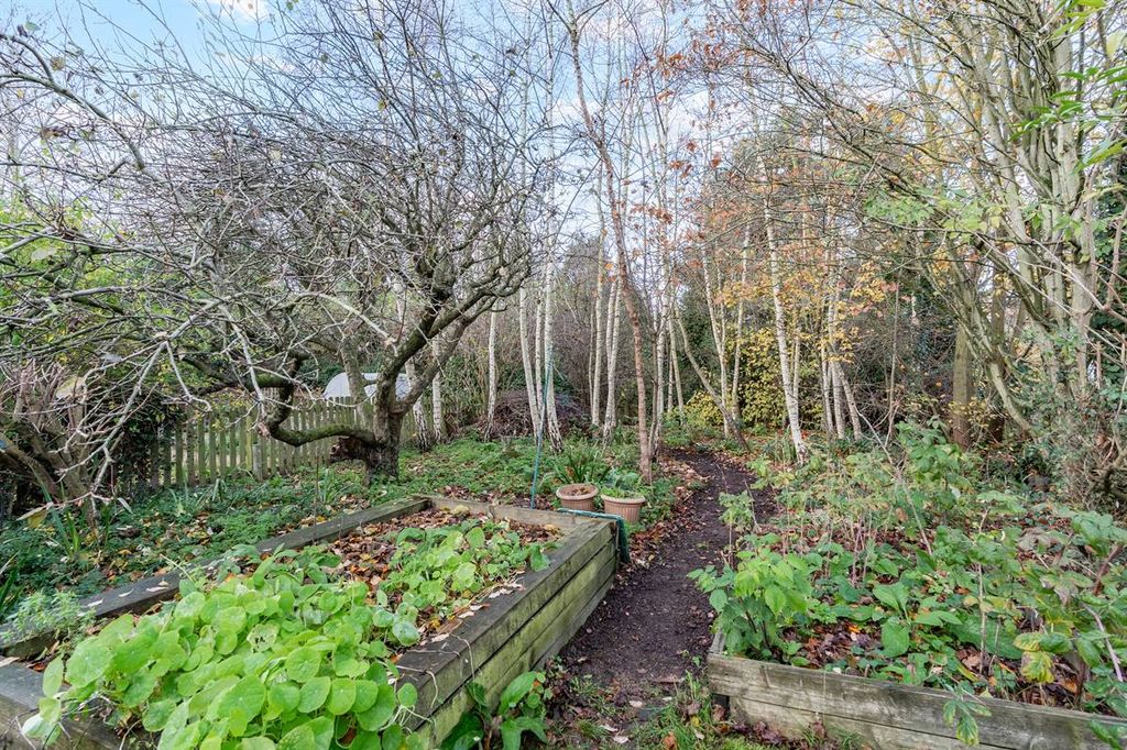 Property photo 2 of 22