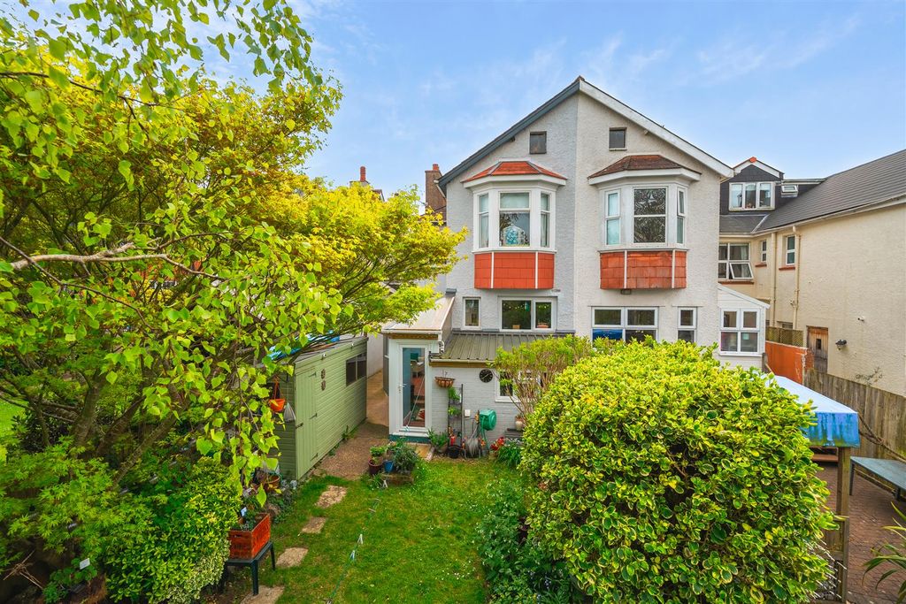 Property photo 1 of 24 Garde