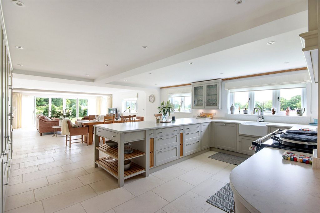 Property photo 3 of 15 Open Plan Kitchen