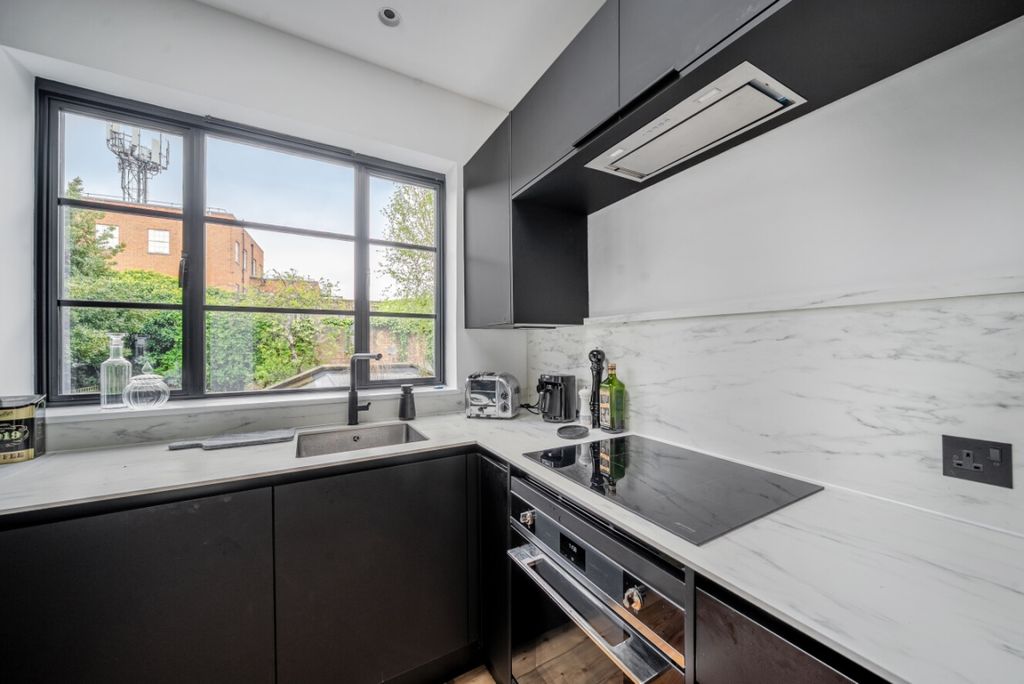 Property photo 3 of 8 1279712 (4)