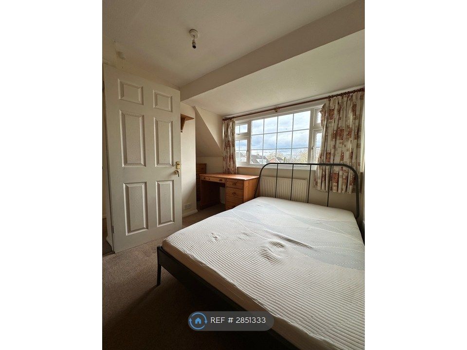 Property photo 1 of 13 Room 2 £630