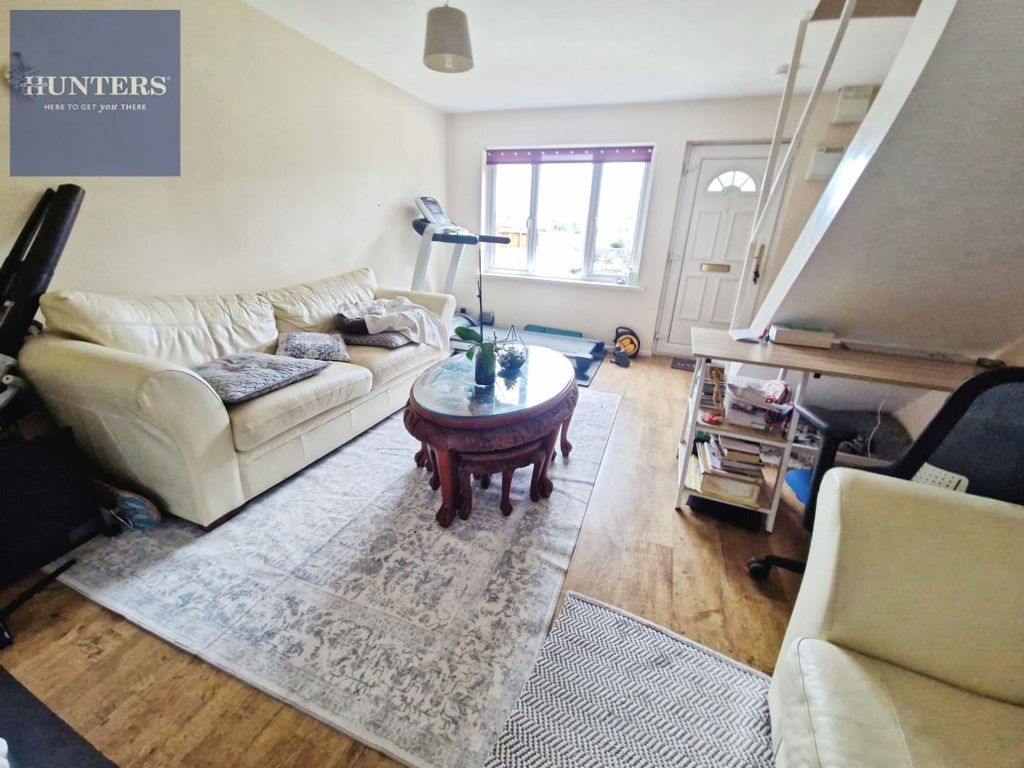 Property photo 2 of 9 4d64F506-1000079548.Jpg