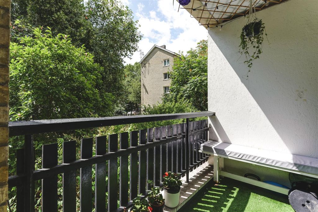 Property photo 2 of 27 26 Brabner House-15.Jpg