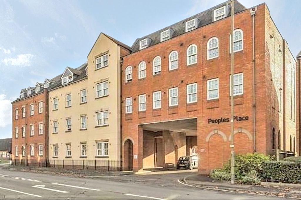 Property photo 1 of 9