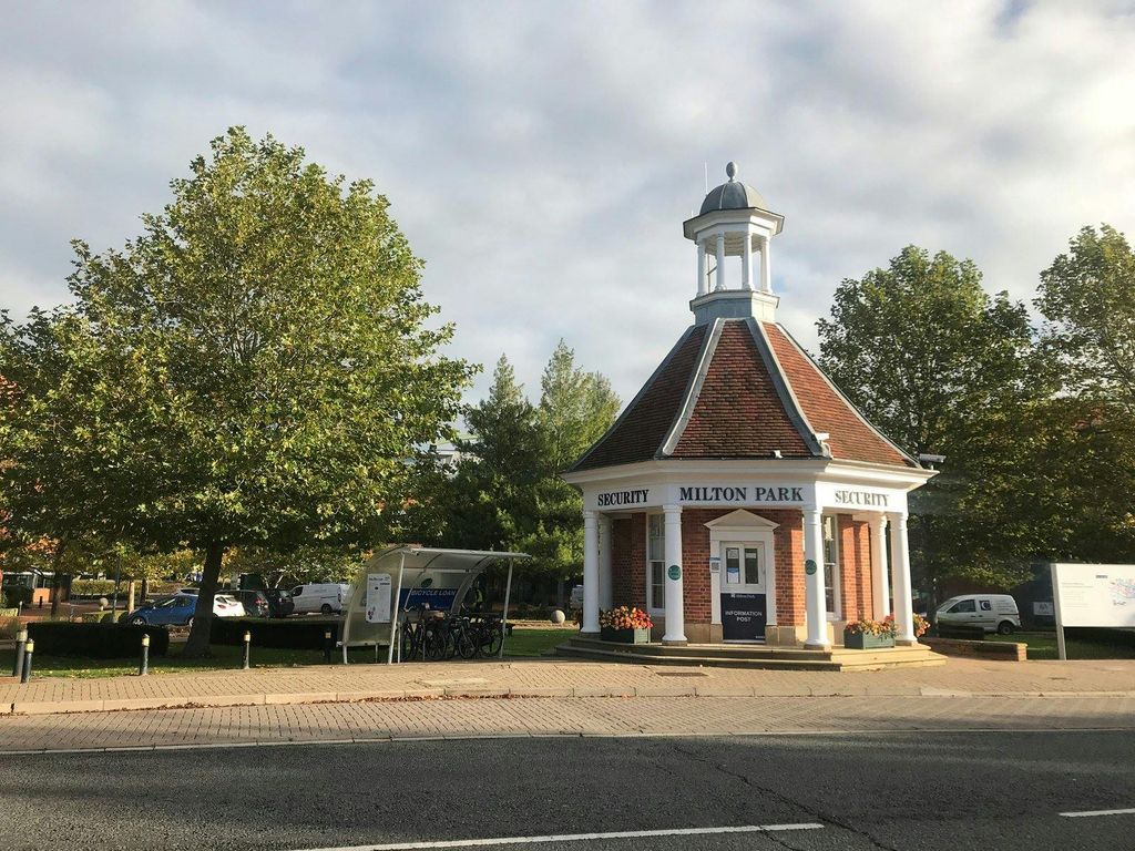 Property photo 3 of 4 Milton Park _ Abingdon_ Oxfordshire _10__Photo_3_Large.Jpg