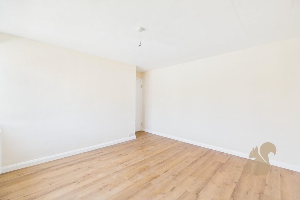 Property photo 3 of 11 Cam05565G0-Pr0063-Still008.Jpg