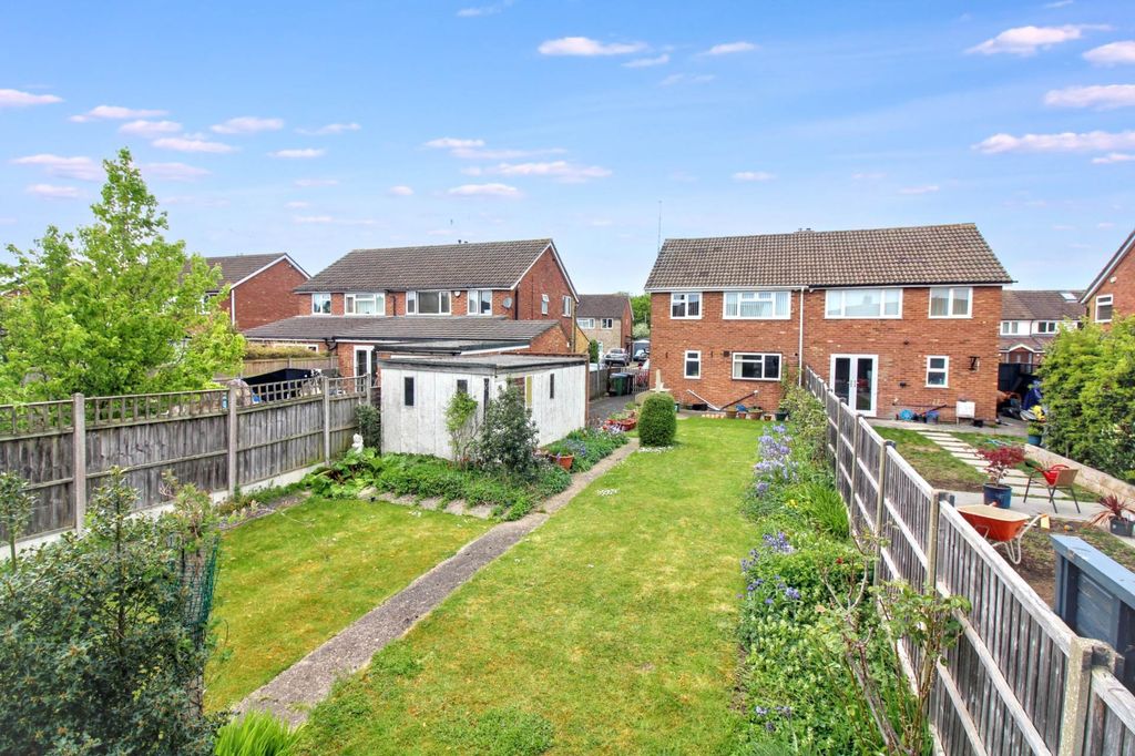 Property photo 3 of 11