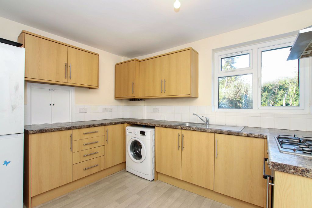 Property photo 3 of 18 Photo 8