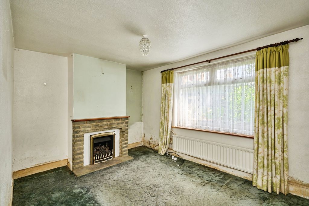 Property photo 3 of 20