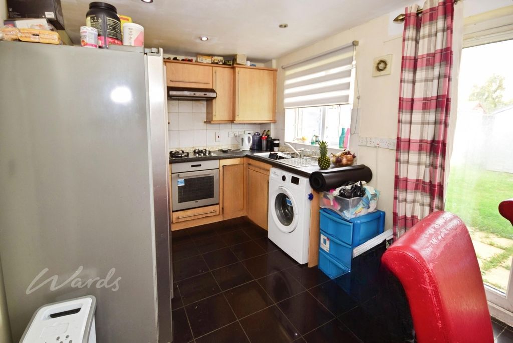 Property photo 3 of 5 Windsor Kitchen