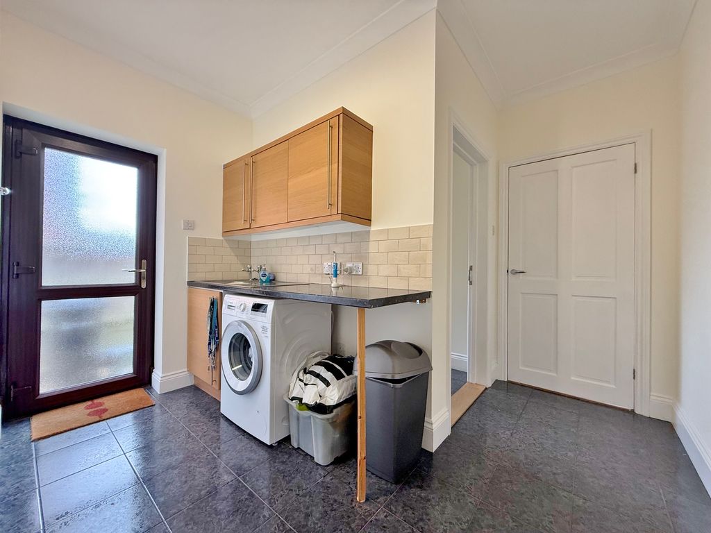 Additional image 13 of 5 bed detached house for saleStation Road, Drayton, Portsmouth PO6