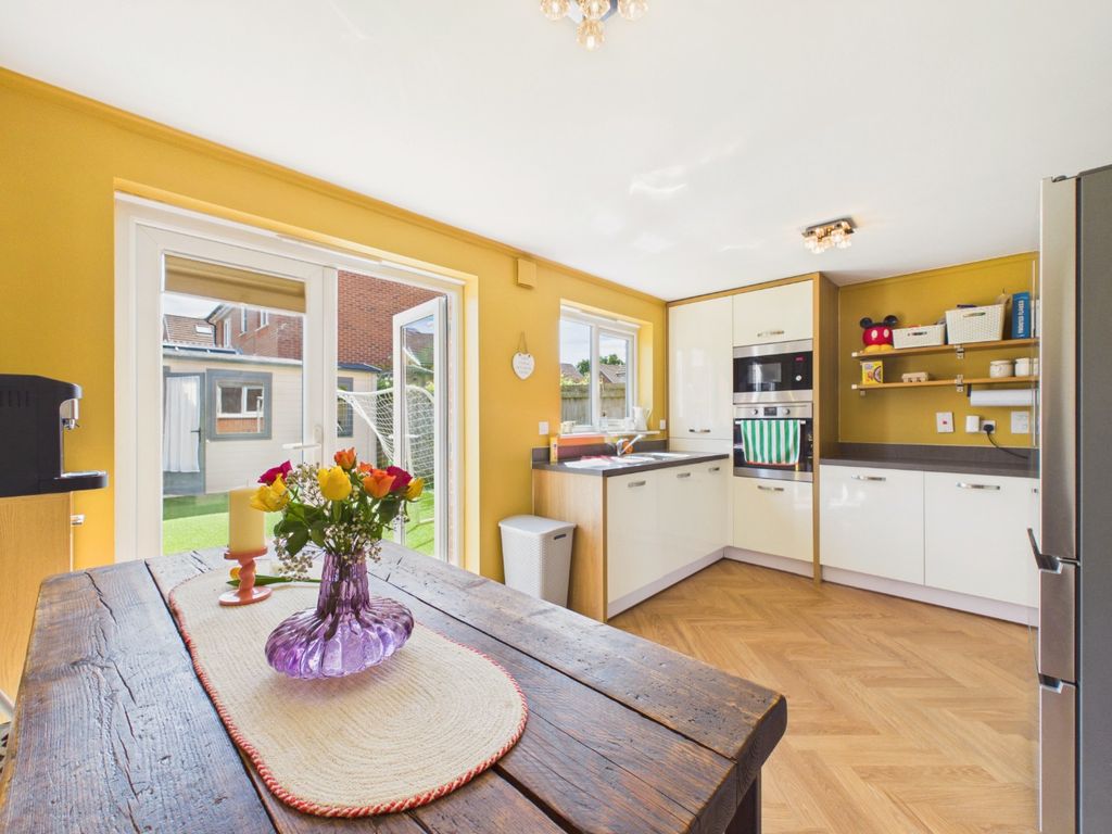 Property photo 3 of 21 5207286