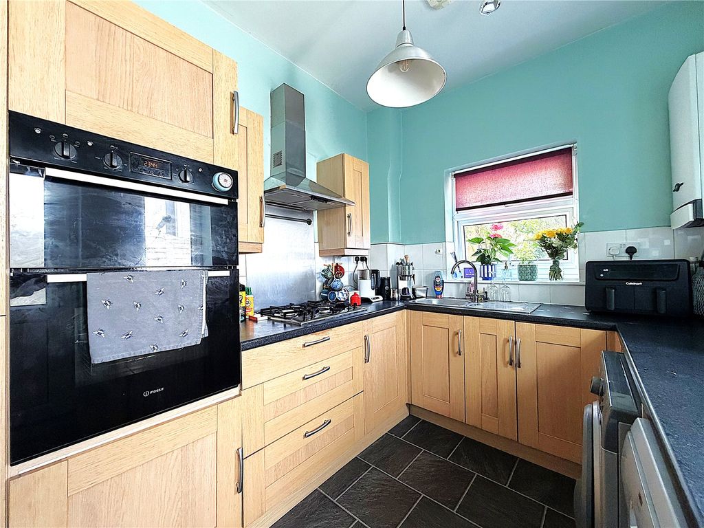 Property photo 2 of 13 Picture No. 18