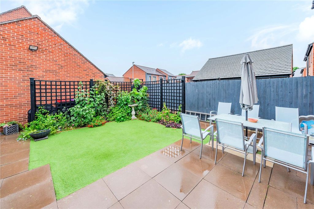 Property photo 2 of 43 Picture No. 40