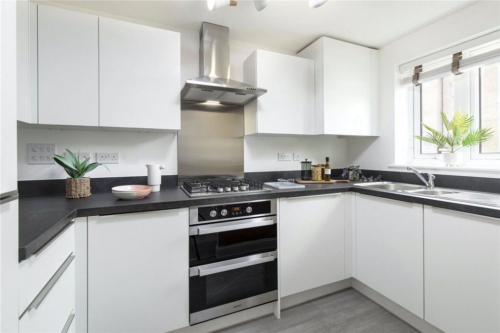 Property photo 3 of 6 Picture No. 15