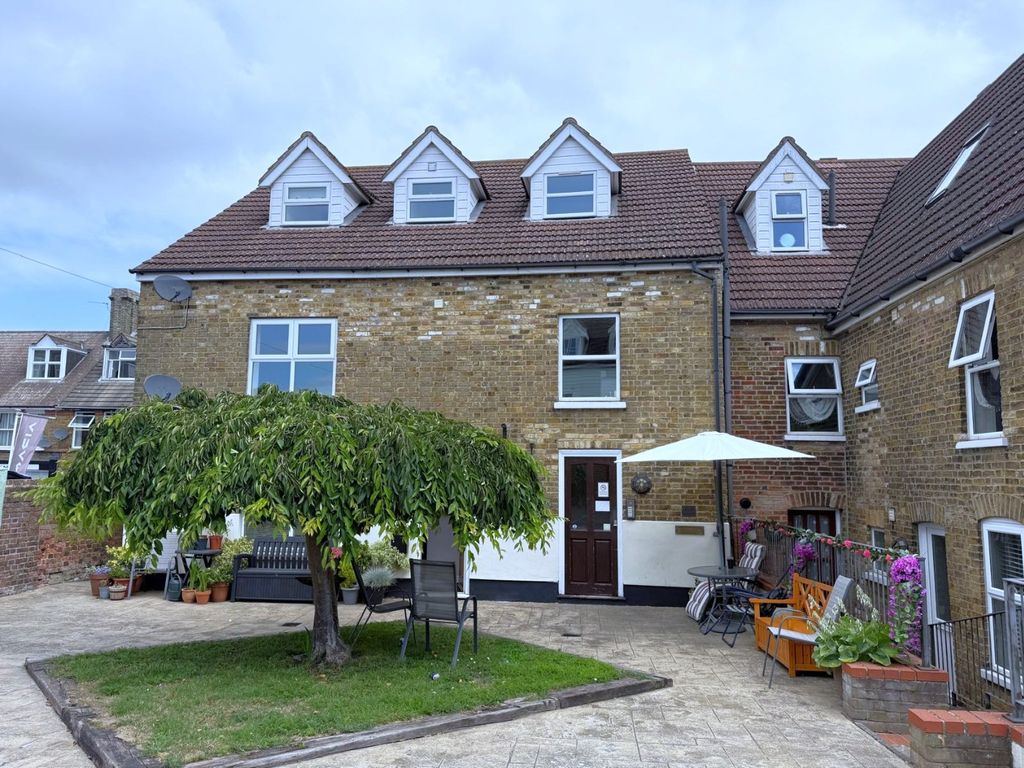 Property photo 1 of 10 1895323