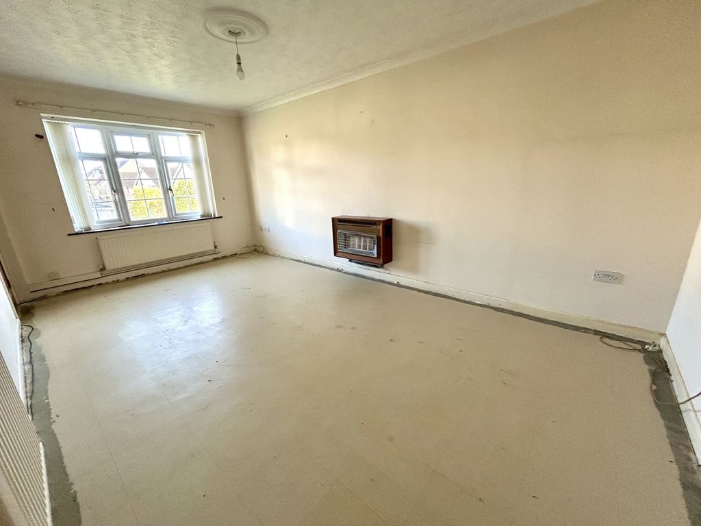 Property photo 2 of 11 Photo 1