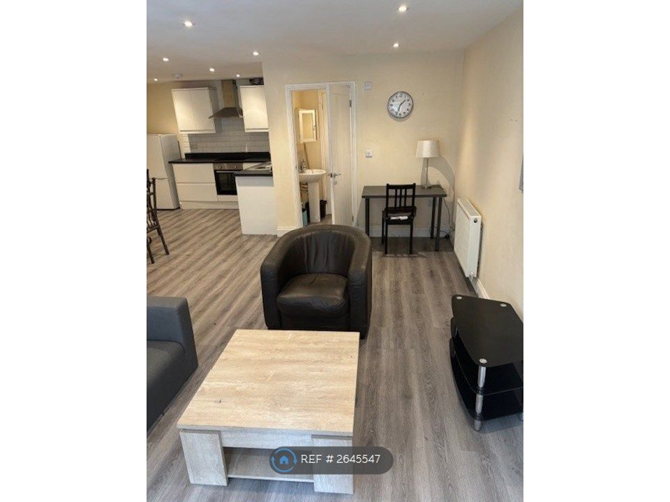 Property photo 1 of 5 Lounge