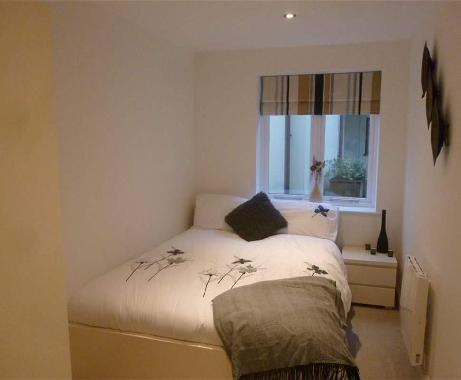 Property photo 3 of 6 Bedroom 2.Jpg