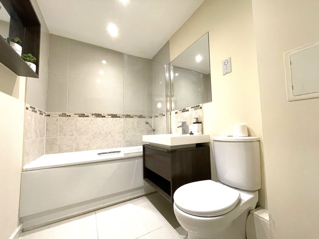Property photo 2 of 9 Image