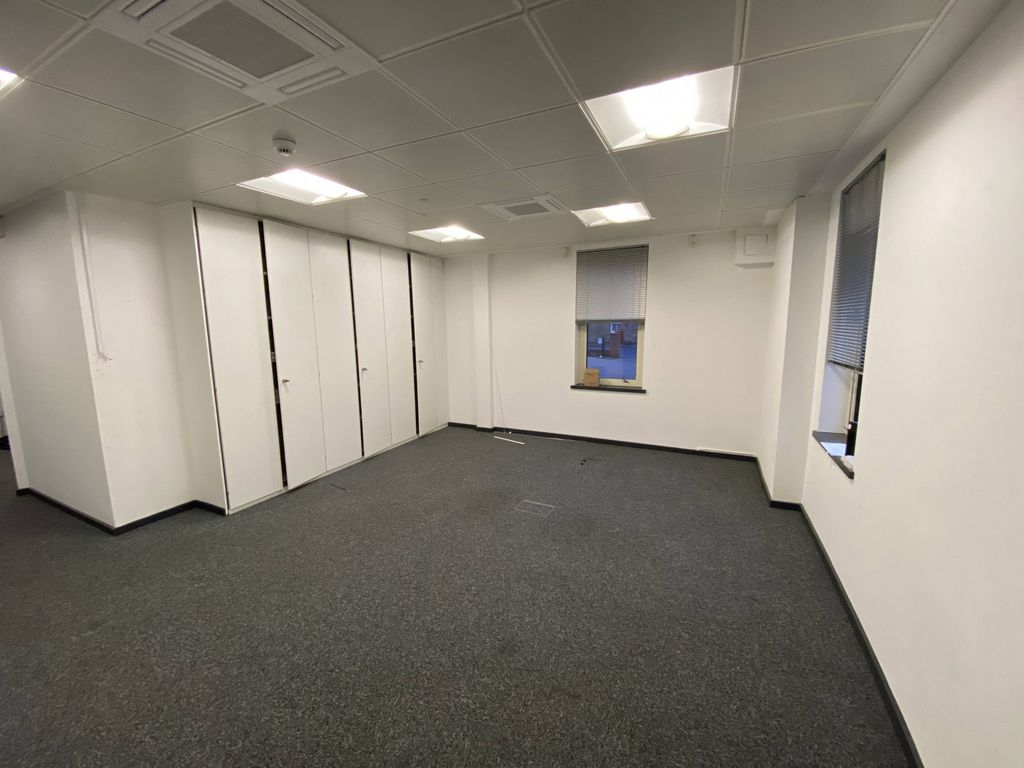 Property photo 1 of 25 Kingston - Wheatfield Way
