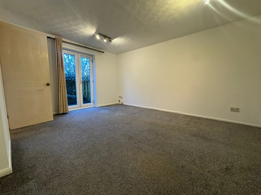 Property photo 3 of 13 28