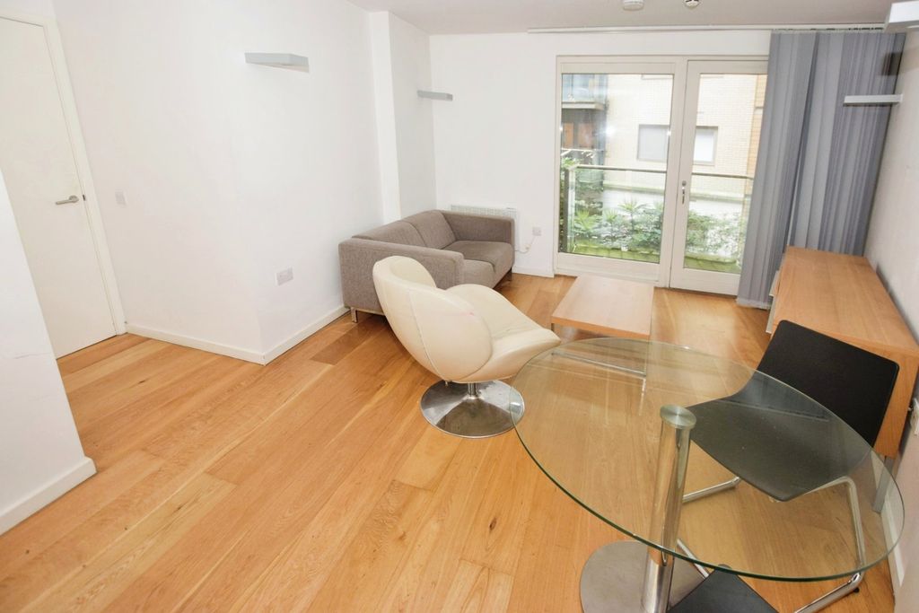 Property photo 3 of 16 Picture No. 17