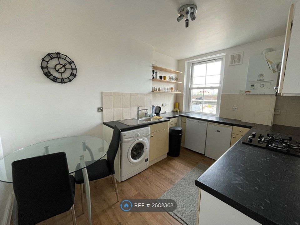 Property photo 3 of 6