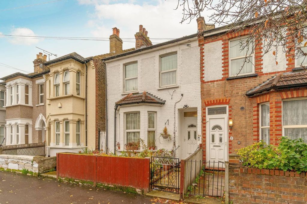 Property photo 2 of 13