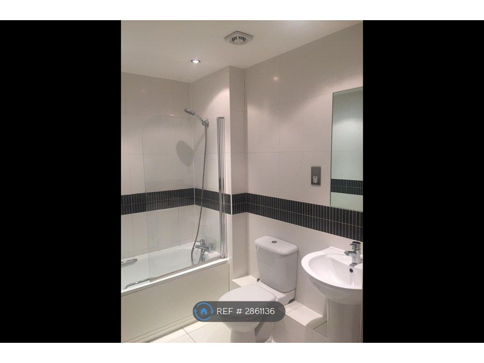 Property photo 2 of 5 Bathroom