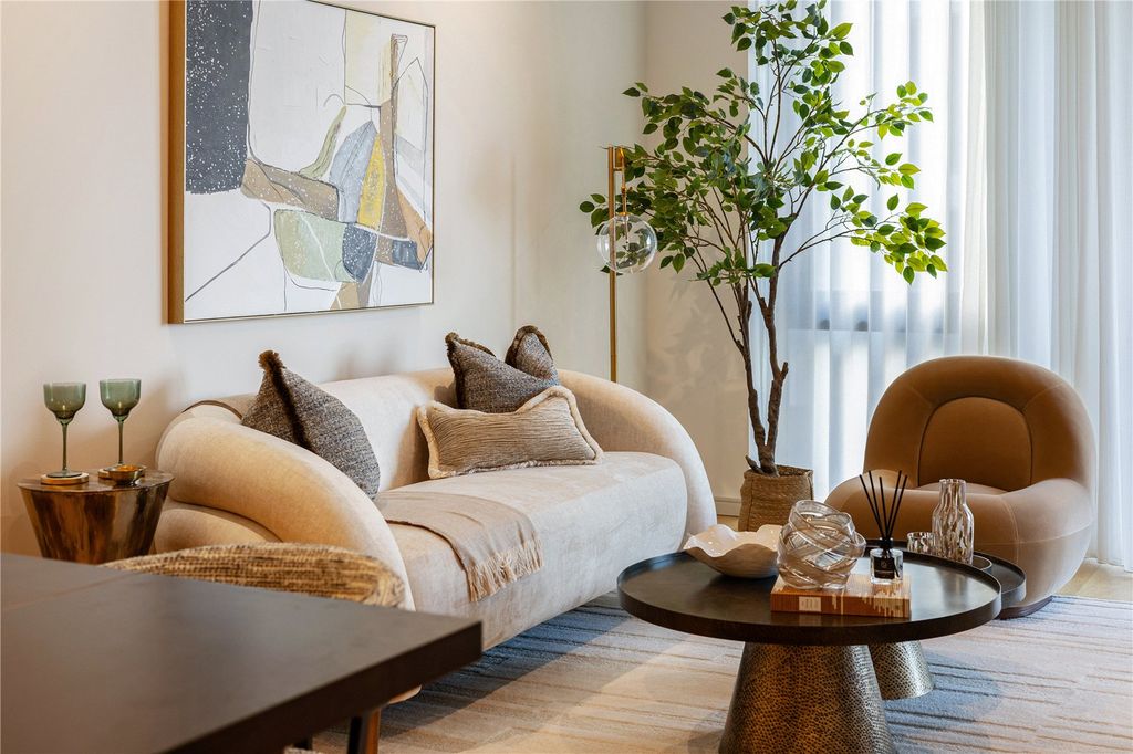 Property photo 3 of 30 Reception Room