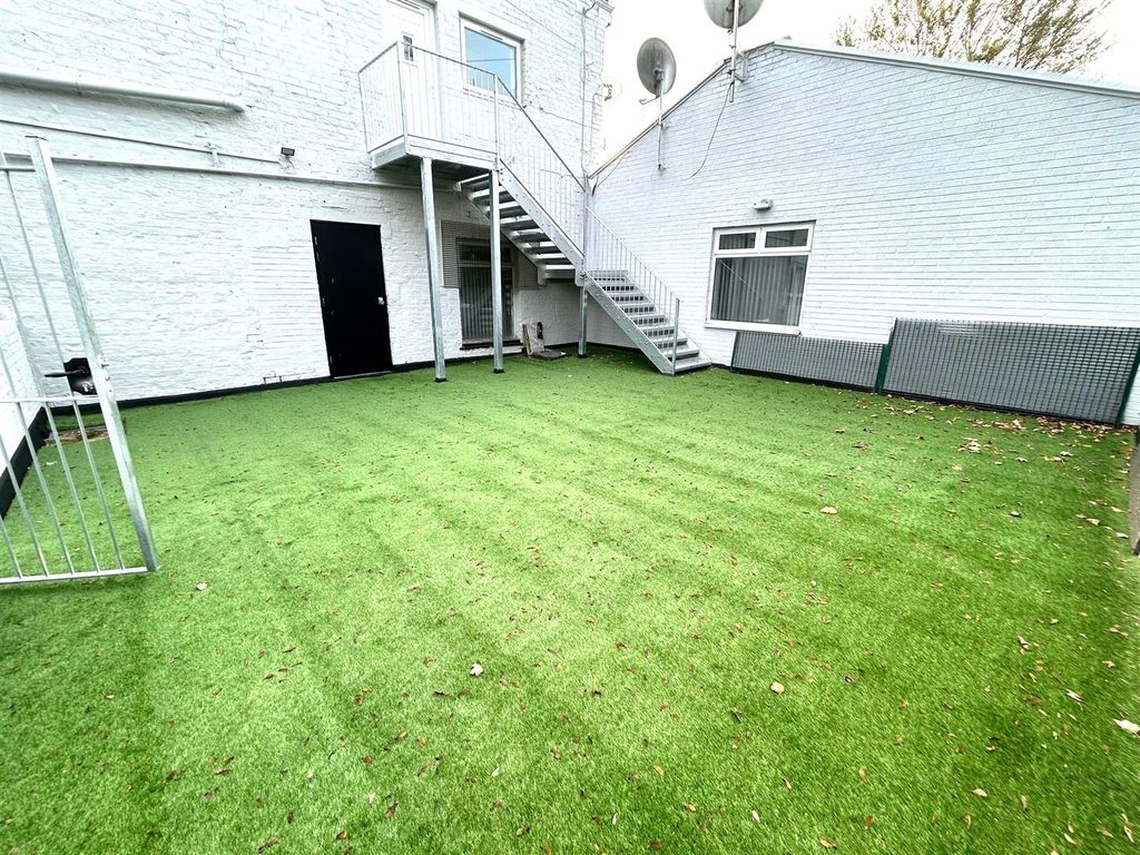 Property photo 1 of 12 Photo-2024-10-23-12-00-52.Jpg