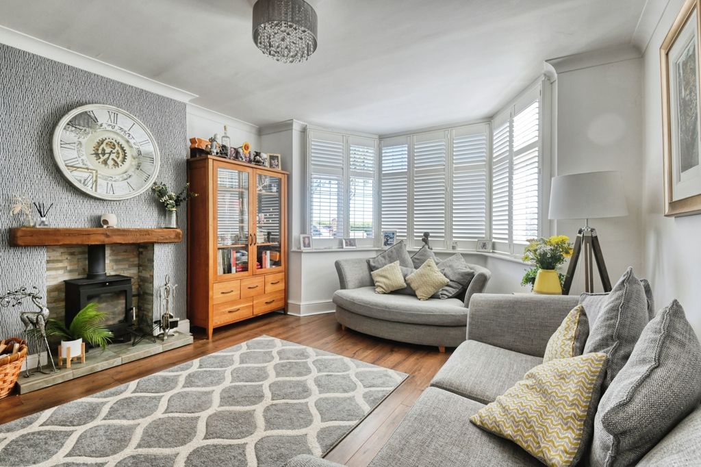 Additional image 8 of 4 bed detached house for saleWhitehouse Common Road, Sutton Coldfield B75