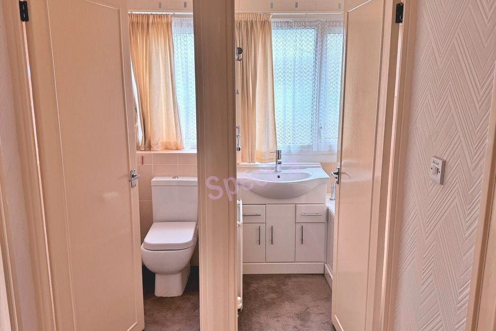 Property photo 2 of 4 Gallery