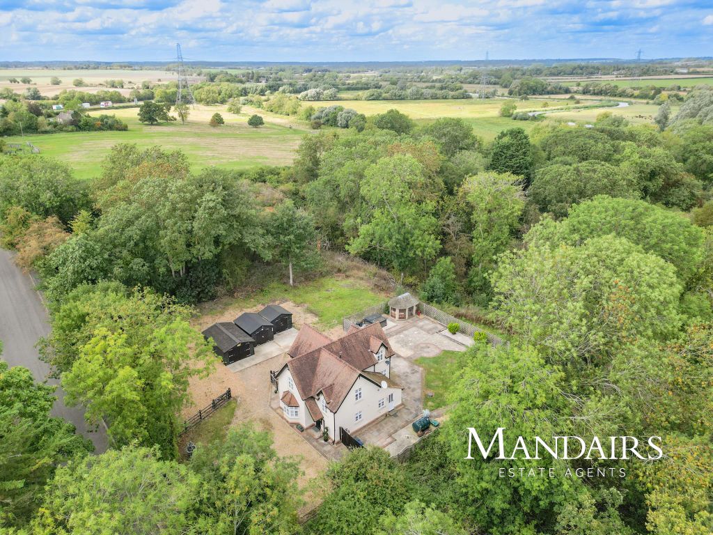 Property photo 2 of 40