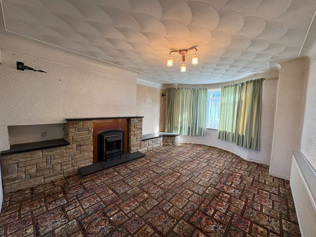 Property photo 2 of 24