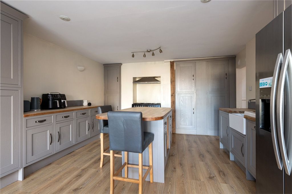 Property photo 3 of 20 Picture No. 15