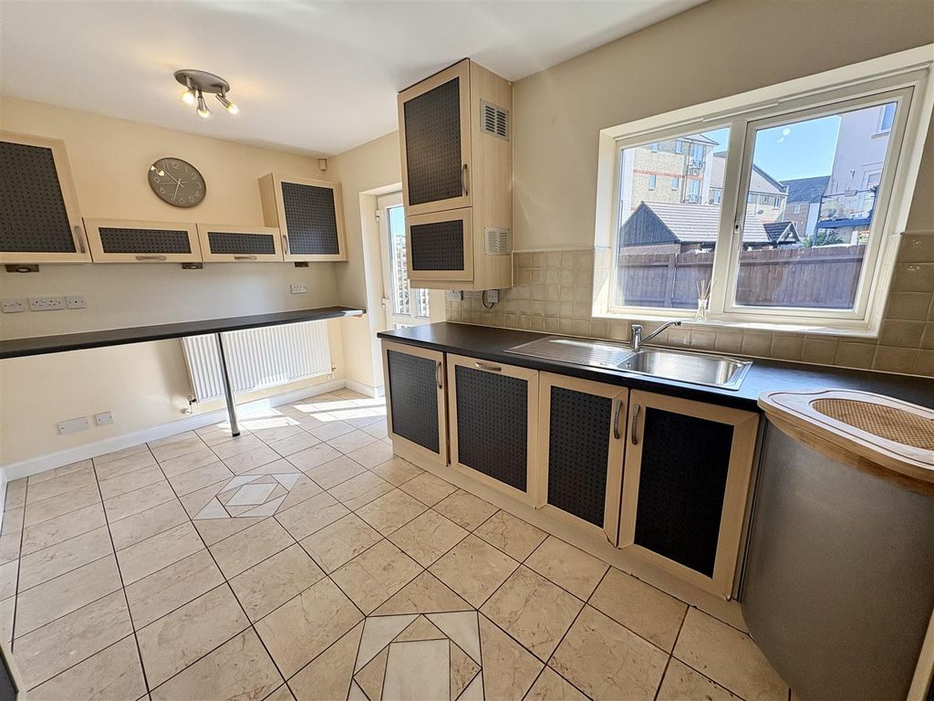 Property photo 2 of 13 Img_9969.Jpeg