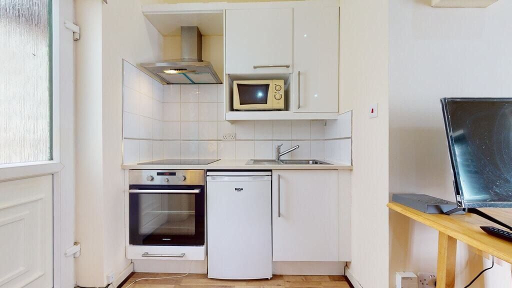 Property photo 2 of 5