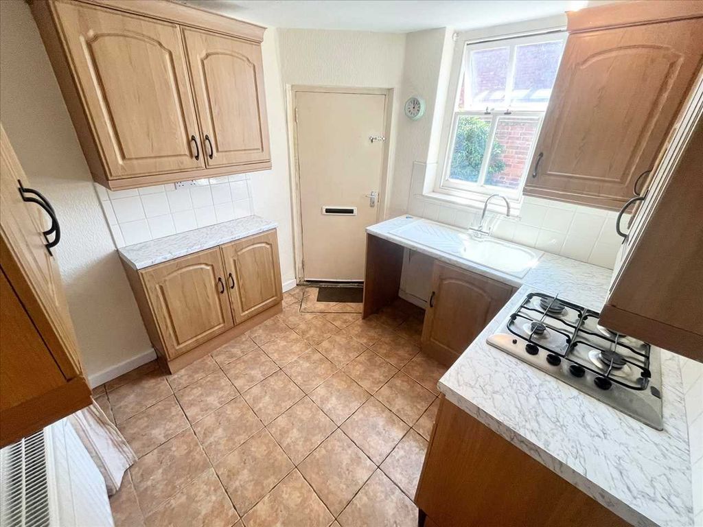 Property photo 2 of 14