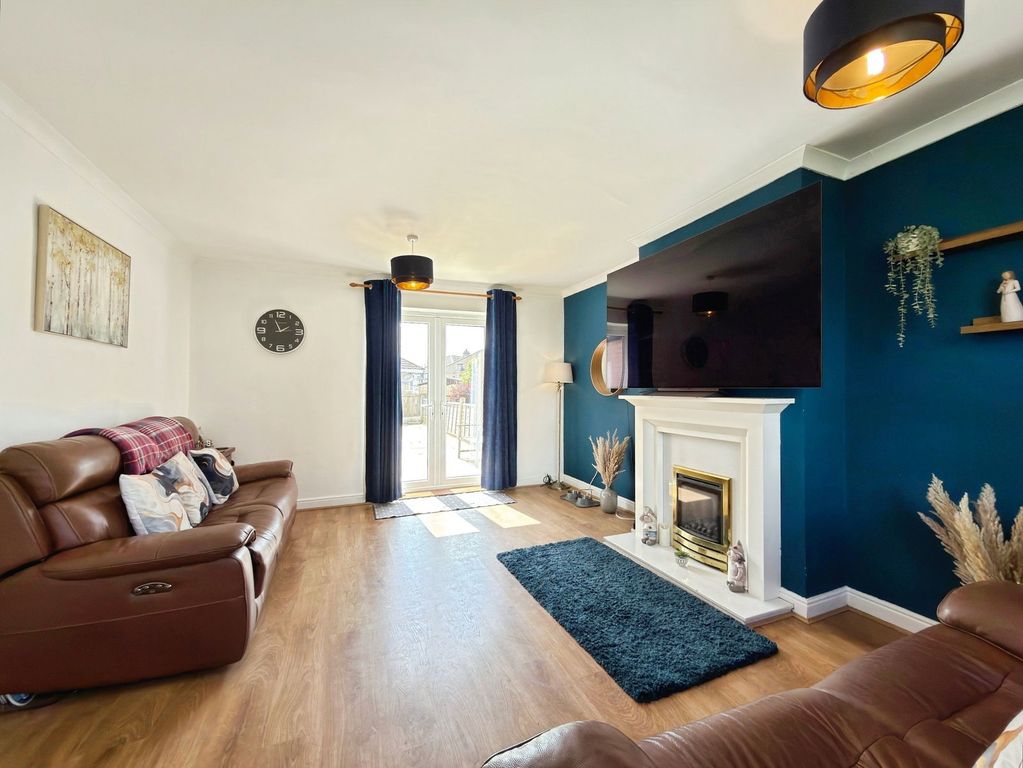 Property photo 3 of 24