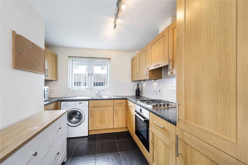 Property photo 2 of 14 Picture No. 02