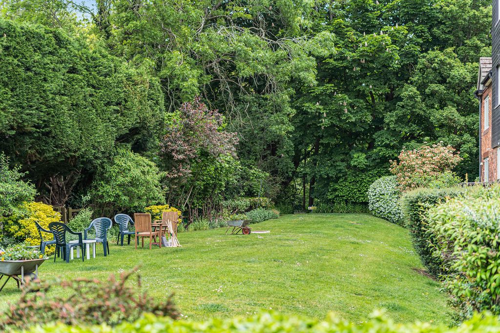 Property photo 2 of 19
