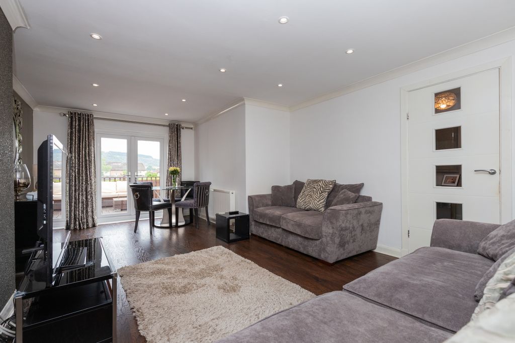Property photo 3 of 24 2 Leven Way Paisley L-24